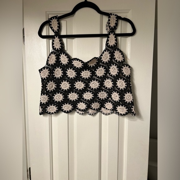 Women’s crochet shirt- cropped - Picture 3 of 3